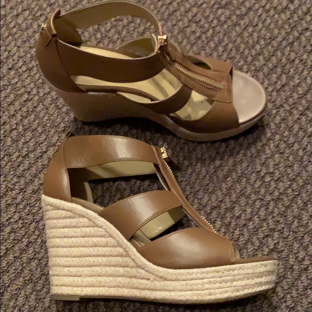 Michael Kors Espadrille wedges, tan w/ gold zip